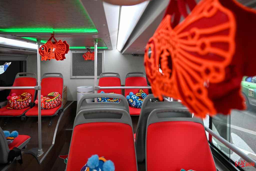 潮玩新选 格力钛脸谱双层巴士创新成都旅游风尚 - 第4张 - 提加商用车网 潮玩新选 格力钛脸谱双层巴士创新成都旅游风尚 - 第4张