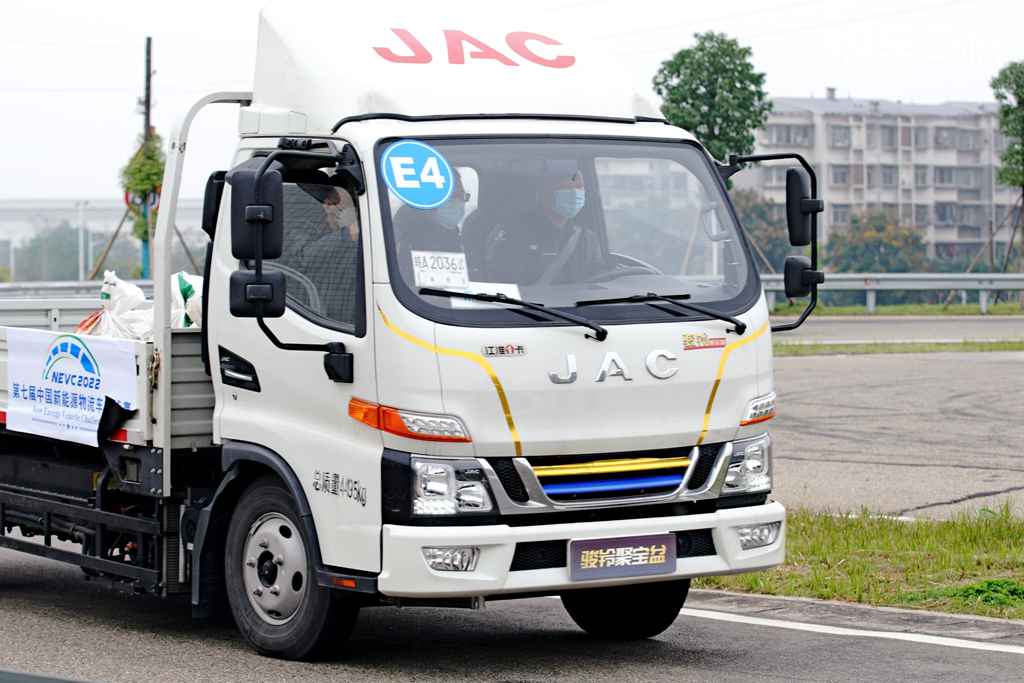 荣获多项大奖!江淮1卡骏铃聚宝盆超长续航1000公里有何秘密? - 第2张 - 提加商用车网 荣获多项大奖!江淮1卡骏铃聚宝盆超长续航1000公里有何秘密? - 第2张