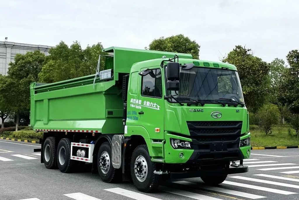 华菱M7重卡产品力全面提升,获得“城市基建标杆”荣誉称号 - 第2张 - 提加商用车网 华菱M7重卡产品力全面提升,获得“城市基建标杆”荣誉称号 - 第2张