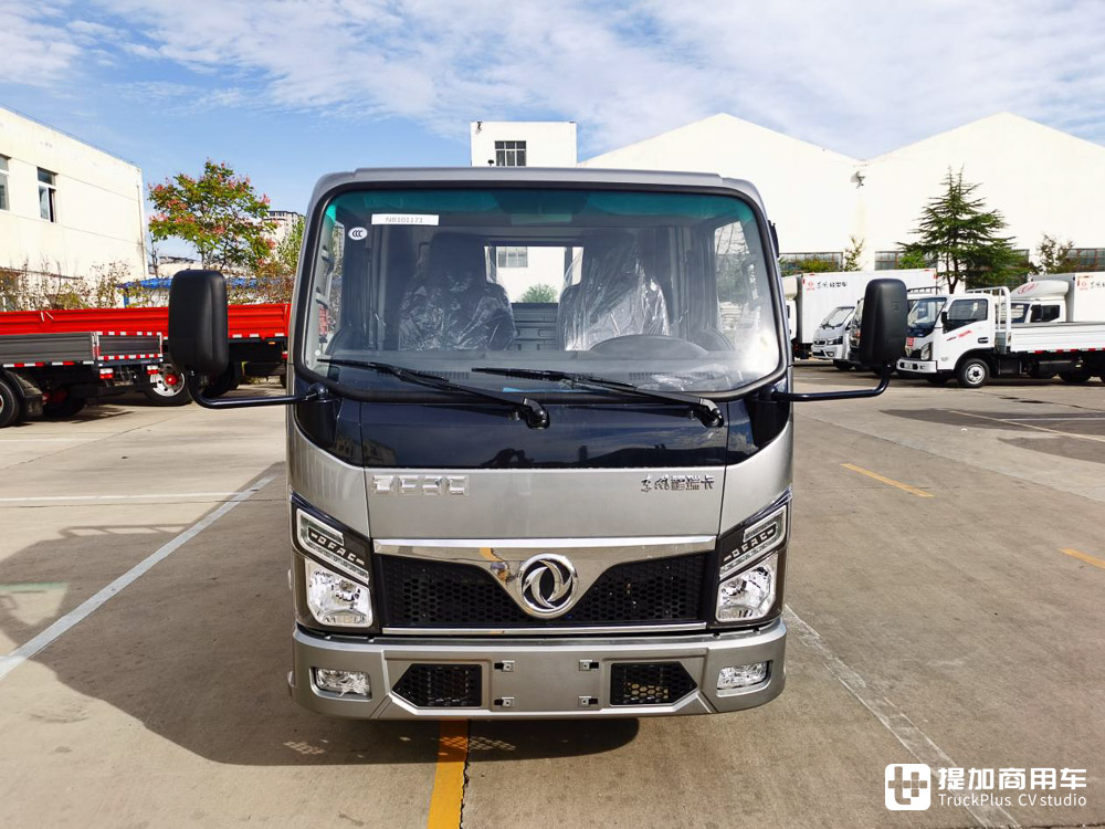 个性外观强悍底盘 更多年轻人的选择 东风福瑞卡福小瑞实拍 - 第1张