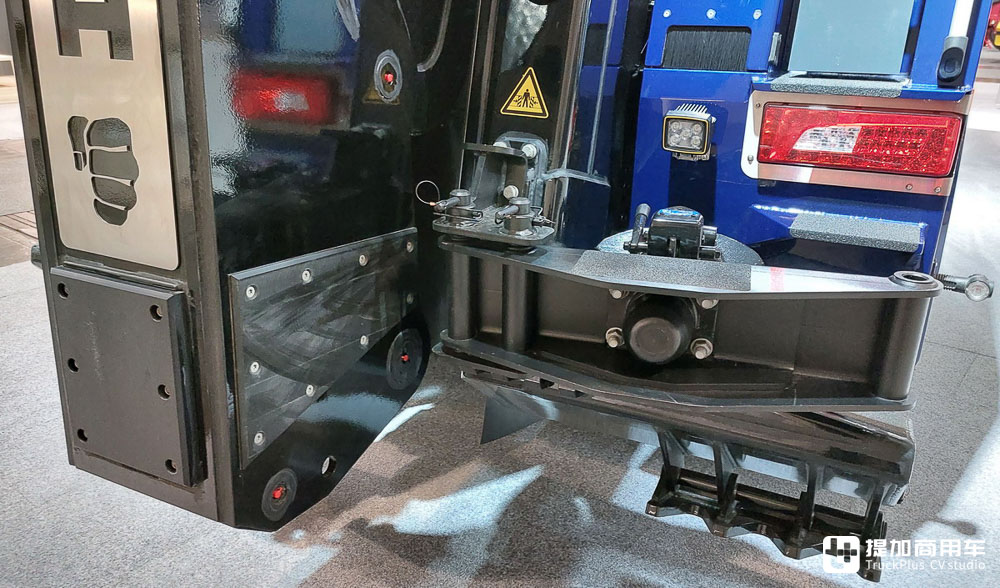 770匹马力+XT套件,这台安普改装的斯堪尼亚清障车堪称欧洲最强 - 第15张 - 提加商用车网 770匹马力+XT套件,这台安普改装的斯堪尼亚清障车堪称欧洲最强 - 第15张