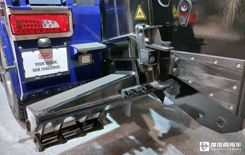 770匹马力+XT套件,这台安普改装的斯堪尼亚清障车堪称欧洲最强 - 第17张 - 提加商用车网 770匹马力+XT套件,这台安普改装的斯堪尼亚清障车堪称欧洲最强 - 第17张