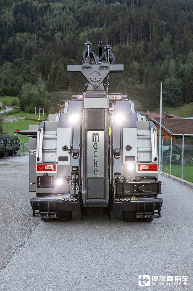 770匹马力+XT套件,这台安普改装的斯堪尼亚清障车堪称欧洲最强 - 第23张 - 提加商用车网 770匹马力+XT套件,这台安普改装的斯堪尼亚清障车堪称欧洲最强 - 第23张