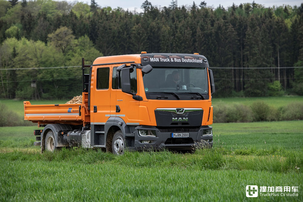 曼恩卡车中最小的成员,这台双排座TGL车型也颇具看点 - 第5张 - 提加商用车网 曼恩卡车中最小的成员,这台双排座TGL车型也颇具看点 - 第5张