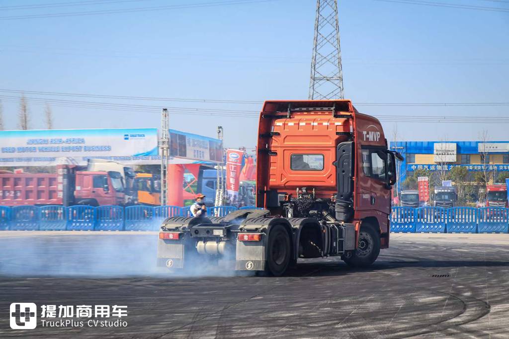 中欧卡车斗艳,多款旗舰卡车抢眼,2022中国商用车博览会现场展车实拍 - 第33张 - 提加商用车网 中欧卡车斗艳,多款旗舰卡车抢眼,2022中国商用车博览会现场展车实拍 - 第33张