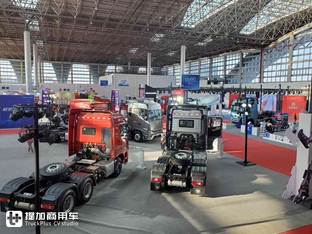 中欧卡车斗艳,多款旗舰卡车抢眼,2022中国商用车博览会现场展车实拍 - 第34张 - 提加商用车网 中欧卡车斗艳,多款旗舰卡车抢眼,2022中国商用车博览会现场展车实拍 - 第34张