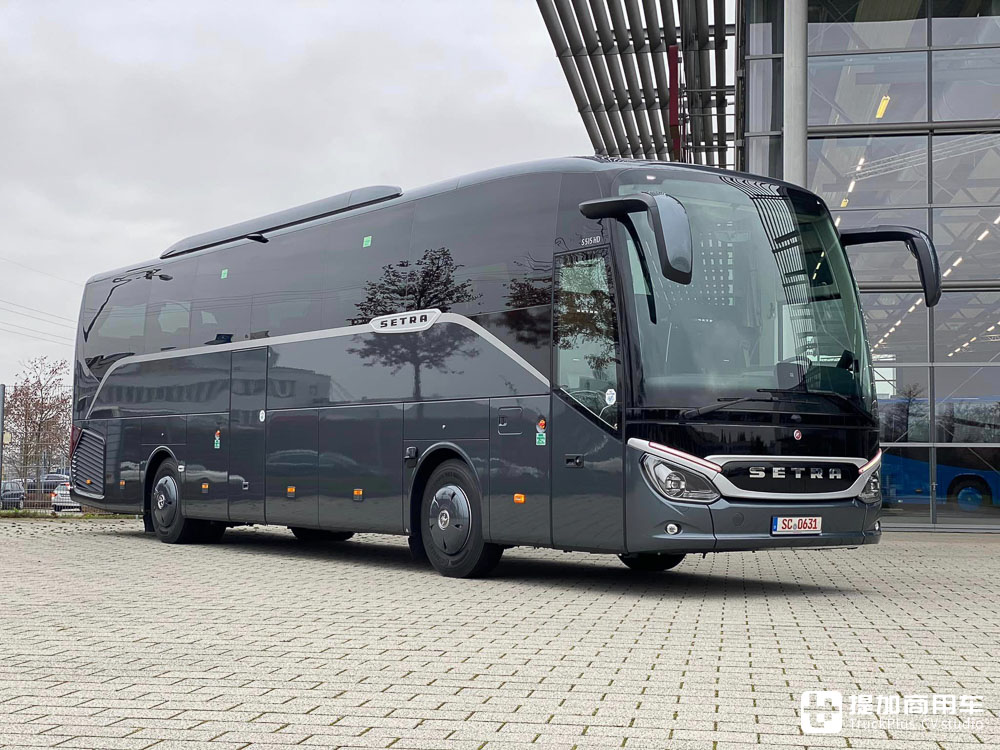 欧洲豪华大巴新标杆，实拍新一代赛特拉S 515 HD豪华巴士