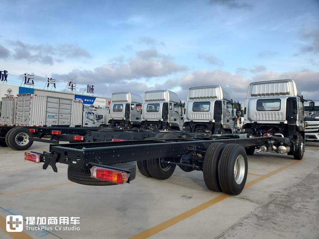 驾驶室改进 搭载福康F4.5TT发动机和汉德长换油车桥 福田欧航9.8米载货车实拍