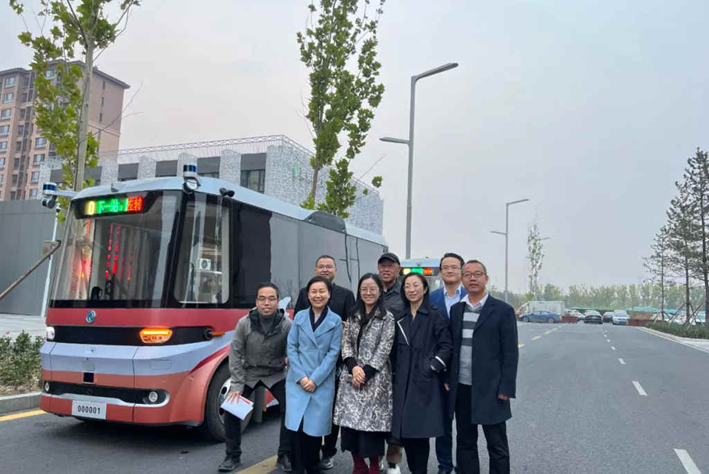 新突破！东风智能网联公交车交付雄安新区