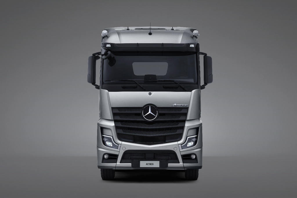 国内商用车首家！梅赛德斯-奔驰国产重卡首获低碳认证