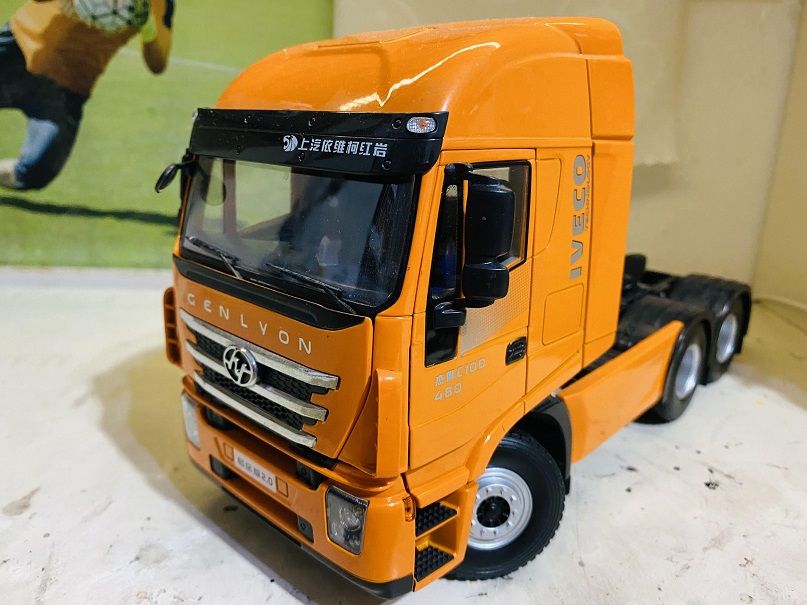 卡车模型爱好者称赞最多的模型之一?上汽红岩杰狮畅途版2.0牵引车模型实拍 - 第3张 - 提加商用车网 卡车模型爱好者称赞最多的模型之一?上汽红岩杰狮畅途版2.0牵引车模型实拍 - 第3张