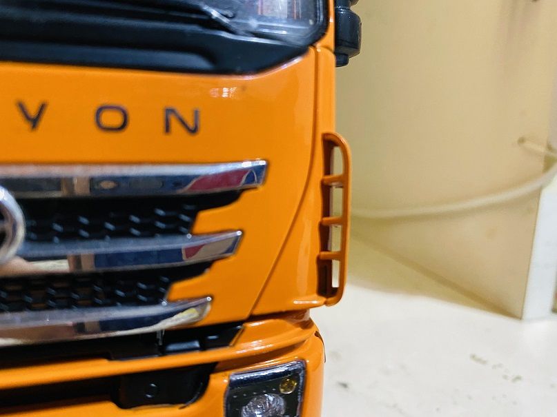 卡车模型爱好者称赞最多的模型之一?上汽红岩杰狮畅途版2.0牵引车模型实拍 - 第8张 - 提加商用车网 卡车模型爱好者称赞最多的模型之一?上汽红岩杰狮畅途版2.0牵引车模型实拍 - 第8张