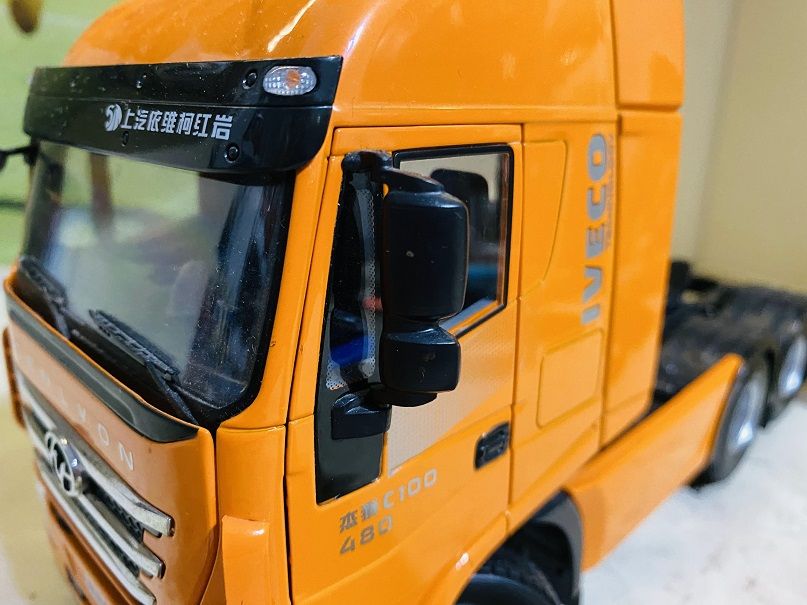 卡车模型爱好者称赞最多的模型之一?上汽红岩杰狮畅途版2.0牵引车模型实拍 - 第10张 - 提加商用车网 卡车模型爱好者称赞最多的模型之一?上汽红岩杰狮畅途版2.0牵引车模型实拍 - 第10张