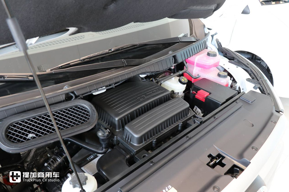 能省会赚的全能轻客 上汽大通MAXUS V80的生财之道 - 第2张 - 提加商用车网 能省会赚的全能轻客 上汽大通MAXUS V80的生财之道 - 第2张