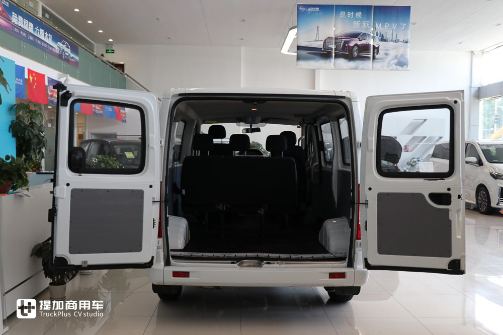 能省会赚的全能轻客 上汽大通MAXUS V80的生财之道 - 第5张 - 提加商用车网 能省会赚的全能轻客 上汽大通MAXUS V80的生财之道 - 第5张