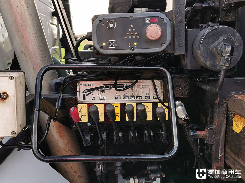 36年车龄仍光亮如新,这台斯堪尼亚82M正低价出售 - 第7张 - 提加商用车网 36年车龄仍光亮如新,这台斯堪尼亚82M正低价出售 - 第7张