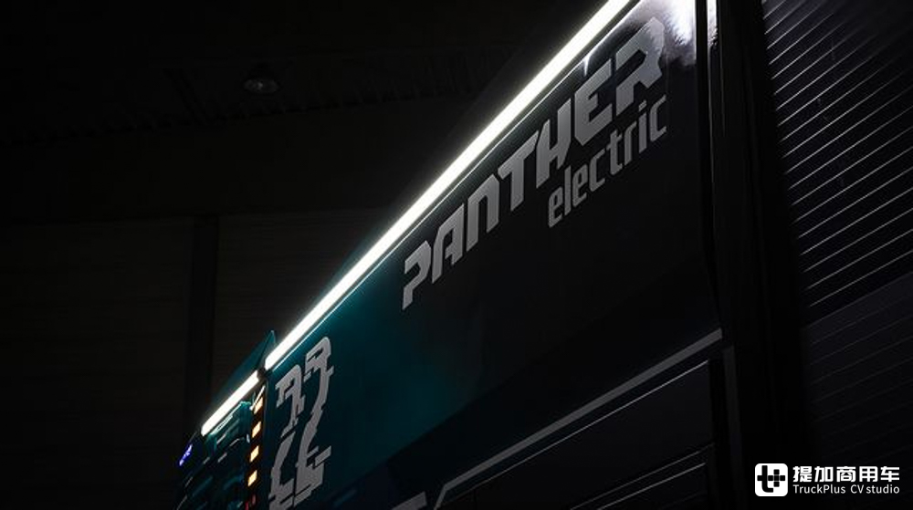 机场消防车也玩新能源?卢森宝亚美洲豹Panther“电动”机场消防车实拍 - 第11张 - 提加商用车网 机场消防车也玩新能源?卢森宝亚美洲豹Panther“电动”机场消防车实拍 - 第11张