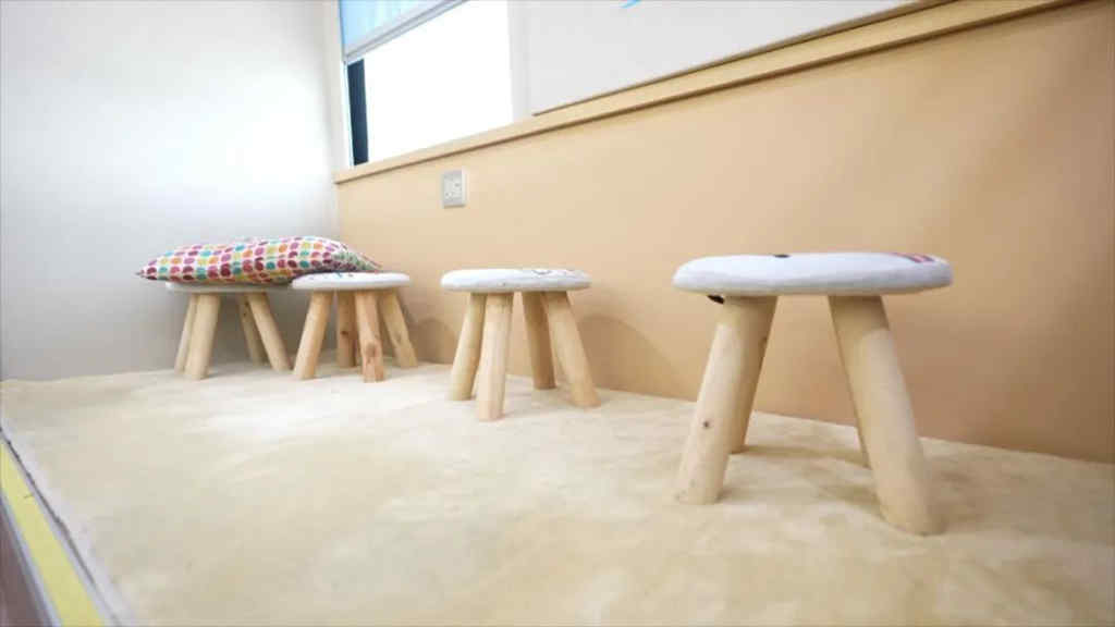 卡塔尔街头惊现“移动的双层巴士图书馆”! - 第8张 - 提加商用车网 卡塔尔街头惊现“移动的双层巴士图书馆”! - 第8张