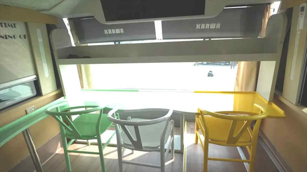 卡塔尔街头惊现“移动的双层巴士图书馆”! - 第9张 - 提加商用车网 卡塔尔街头惊现“移动的双层巴士图书馆”! - 第9张