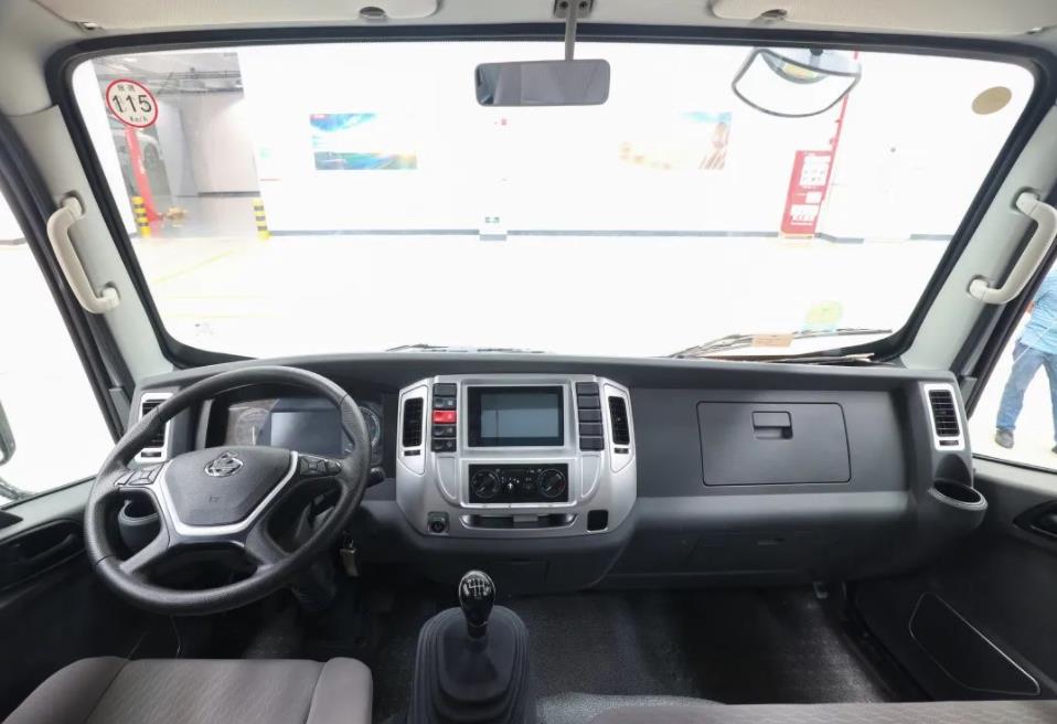 奋斗青年,就开三好轻卡! - 第2张 - 提加商用车网 奋斗青年,就开三好轻卡! - 第2张