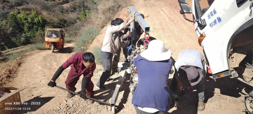 陡坡救援惊险连连 江淮1卡1号服务冲在前! - 第4张 - 提加商用车网 陡坡救援惊险连连 江淮1卡1号服务冲在前! - 第4张