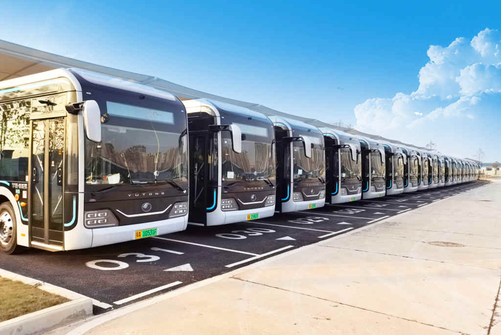 2023“开门红”!140辆宇威高端公交交付武汉