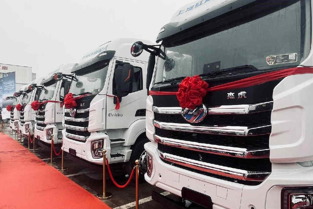 电力全开 大可远航,上汽红岩大电量充电版新能源重卡正式发布 - 第1张 - 提加商用车网 电力全开 大可远航,上汽红岩大电量充电版新能源重卡正式发布 - 第1张