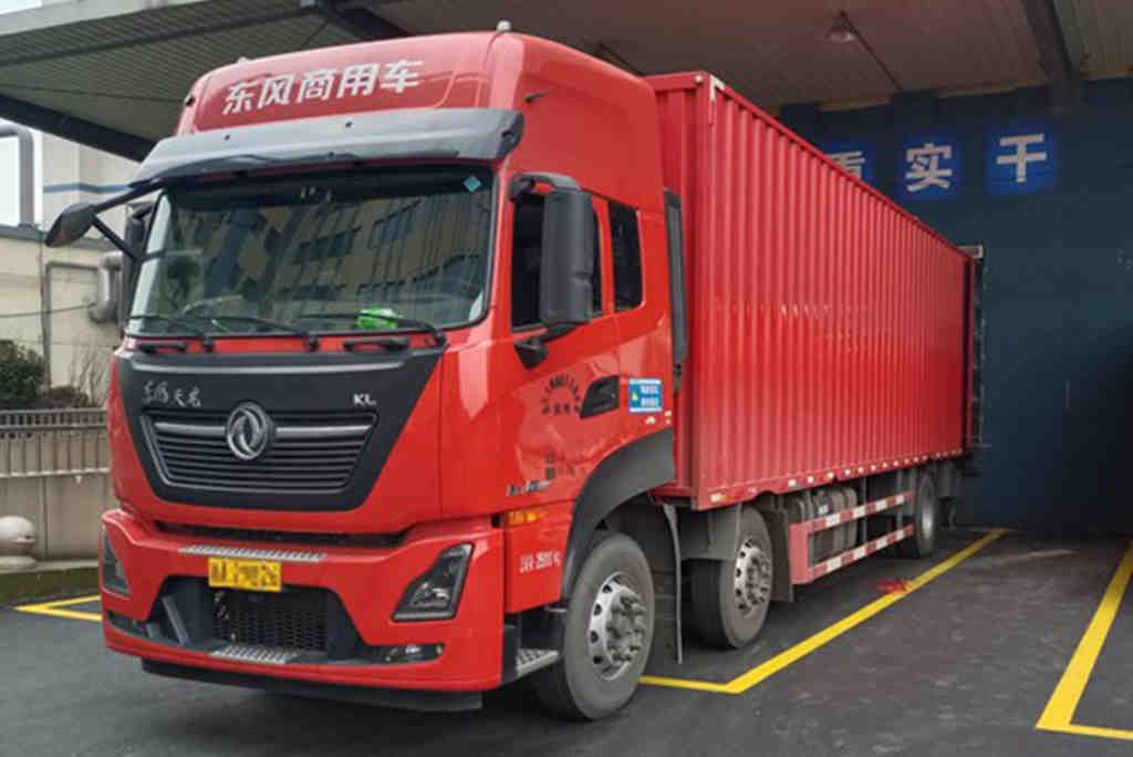 大江南北传递健康,东风天龙KL保障医疗供应 - 第1张 - 提加商用车网 大江南北传递健康,东风天龙KL保障医疗供应 - 第1张