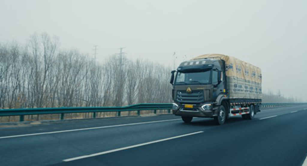 拍视频 赢好礼丨中国重汽#车轮上的年夜饭 抖音视频挑战赛正式开启 - 第1张 - 提加商用车网 拍视频 赢好礼丨中国重汽#车轮上的年夜饭 抖音视频挑战赛正式开启 - 第1张