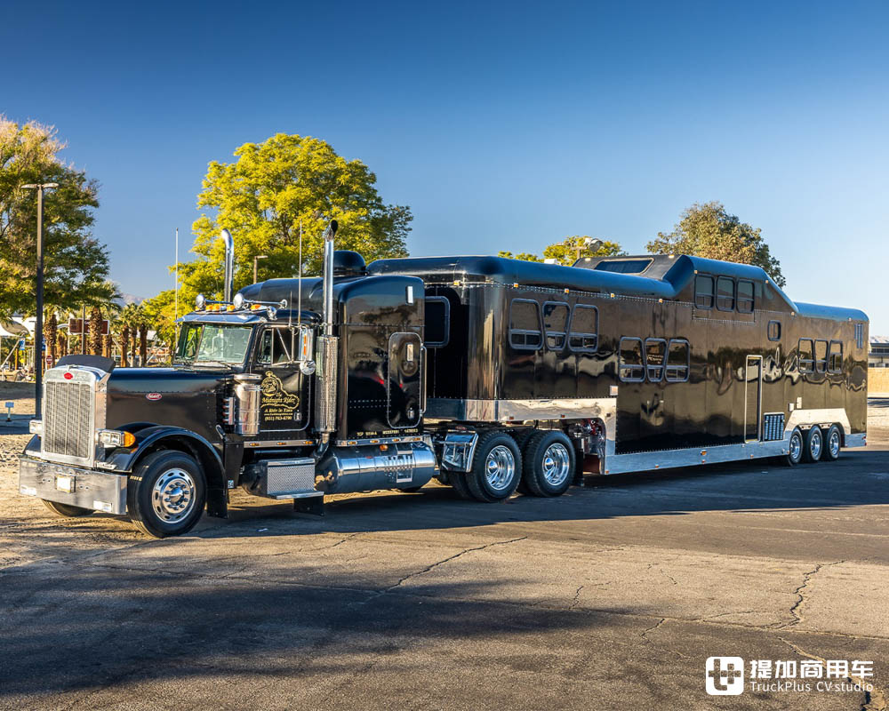 21米长的豪华陆地行宫,曾获吉尼斯世界纪录,美国Midnight Rider卡车正拍卖 - 第1张 - 提加商用车网 21米长的豪华陆地行宫,曾获吉尼斯世界纪录,美国Midnight Rider卡车正拍卖 - 第1张
