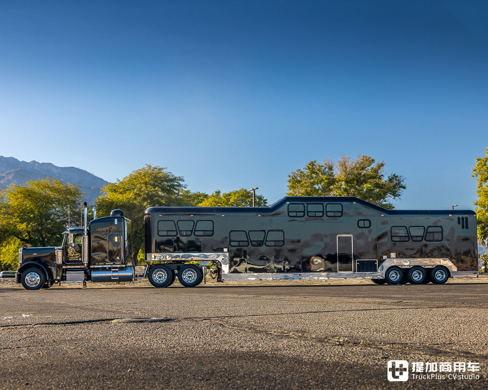 21米长的豪华陆地行宫,曾获吉尼斯世界纪录,美国Midnight Rider卡车正拍卖 - 第3张 - 提加商用车网 21米长的豪华陆地行宫,曾获吉尼斯世界纪录,美国Midnight Rider卡车正拍卖 - 第3张