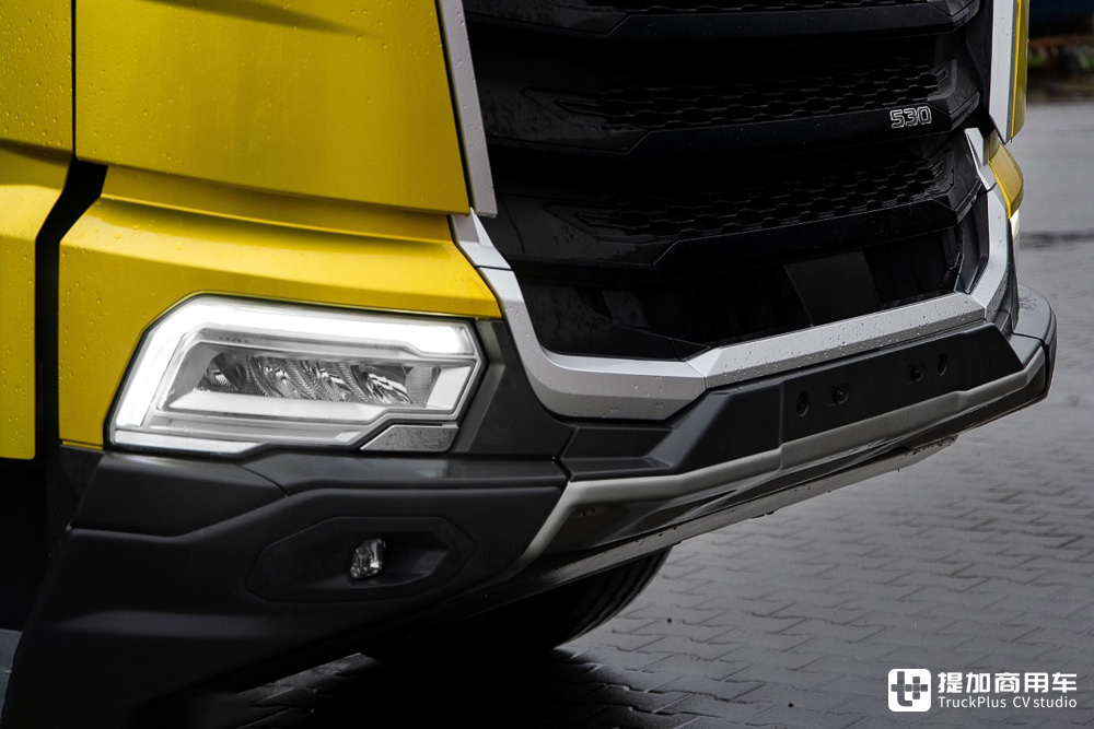 进军工程用车市场,实拍荷兰达夫最新推出的XFC 6x4三向自卸车 - 第4张 - 提加商用车网 进军工程用车市场,实拍荷兰达夫最新推出的XFC 6x4三向自卸车 - 第4张