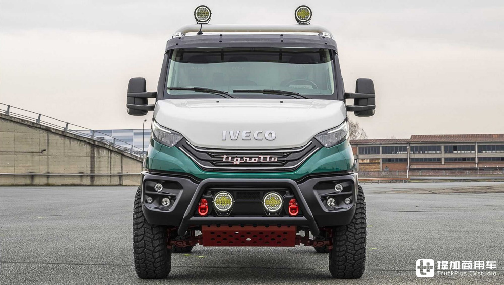 传承上世纪经典,实拍依维柯定制版Daily Tigrotto 4x4越野“大皮卡” - 第4张 - 提加商用车网 传承上世纪经典,实拍依维柯定制版Daily Tigrotto 4x4越野“大皮卡” - 第4张