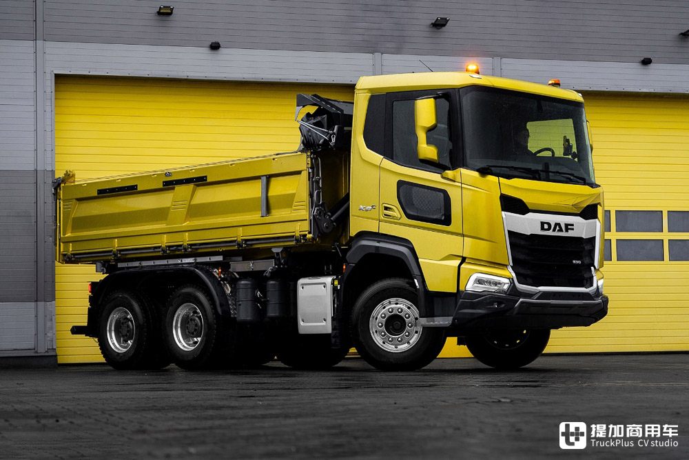 进军工程用车市场,实拍荷兰达夫最新推出的XFC 6x4三向自卸车 - 第8张 - 提加商用车网 进军工程用车市场,实拍荷兰达夫最新推出的XFC 6x4三向自卸车 - 第8张