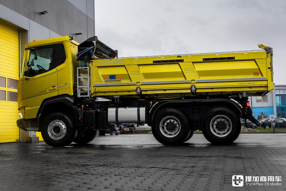 进军工程用车市场,实拍荷兰达夫最新推出的XFC 6x4三向自卸车 - 第9张 - 提加商用车网 进军工程用车市场,实拍荷兰达夫最新推出的XFC 6x4三向自卸车 - 第9张