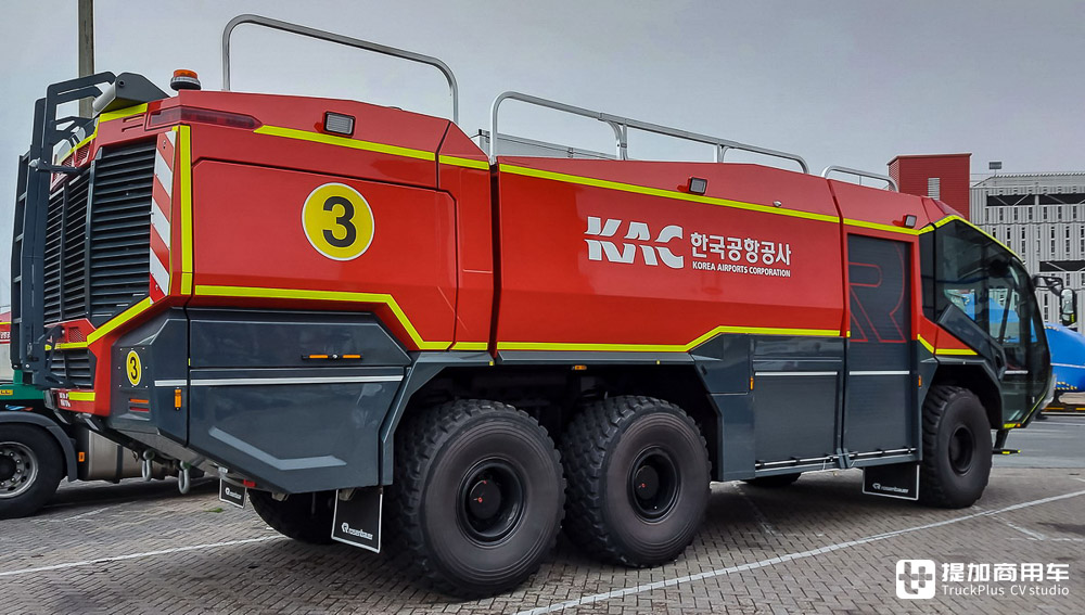 车身变窄性能不减,还能在外部道路自由行驶,实拍窄体版卢森宝亚美洲豹6x6 S机场消防车 - 第13张 - 提加商用车网 车身变窄性能不减,还能在外部道路自由行驶,实拍窄体版卢森宝亚美洲豹6x6 S机场消防车 - 第13张