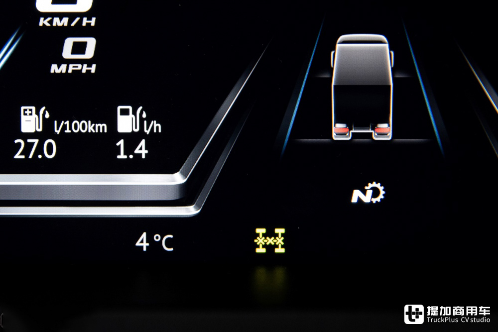 进军工程用车市场,实拍荷兰达夫最新推出的XFC 6x4三向自卸车 - 第15张 - 提加商用车网 进军工程用车市场,实拍荷兰达夫最新推出的XFC 6x4三向自卸车 - 第15张