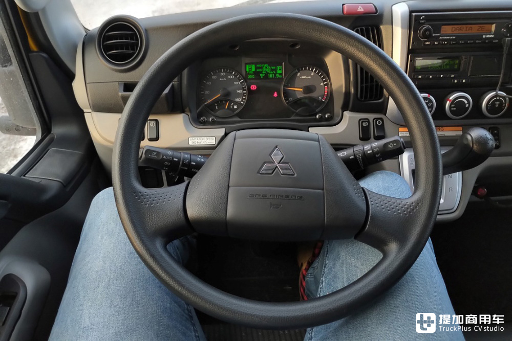 最新款三菱轻卡长啥样?实拍新一代三菱扶桑Canter 9C18清障车告诉你 - 第11张 - 提加商用车网 最新款三菱轻卡长啥样?实拍新一代三菱扶桑Canter 9C18清障车告诉你 - 第11张