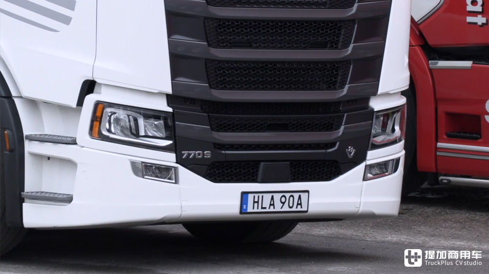 770匹马力的6x2载货车?生活设施丰富,斯堪尼亚770 S载货车实拍 - 第5张 - 提加商用车网 770匹马力的6x2载货车?生活设施丰富,斯堪尼亚770 S载货车实拍 - 第5张