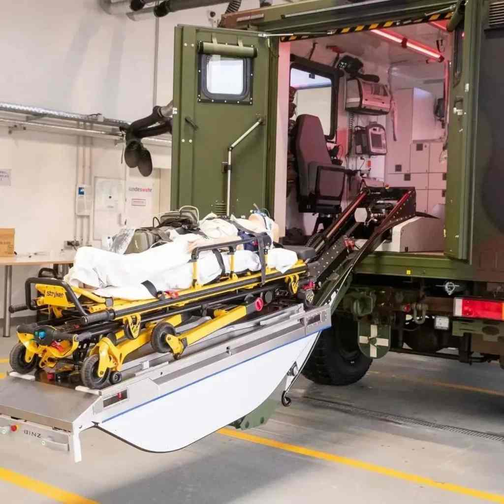 全球资讯 | 德国军方采购近300辆依维柯Eurocargo 4x4救护车 - 第3张