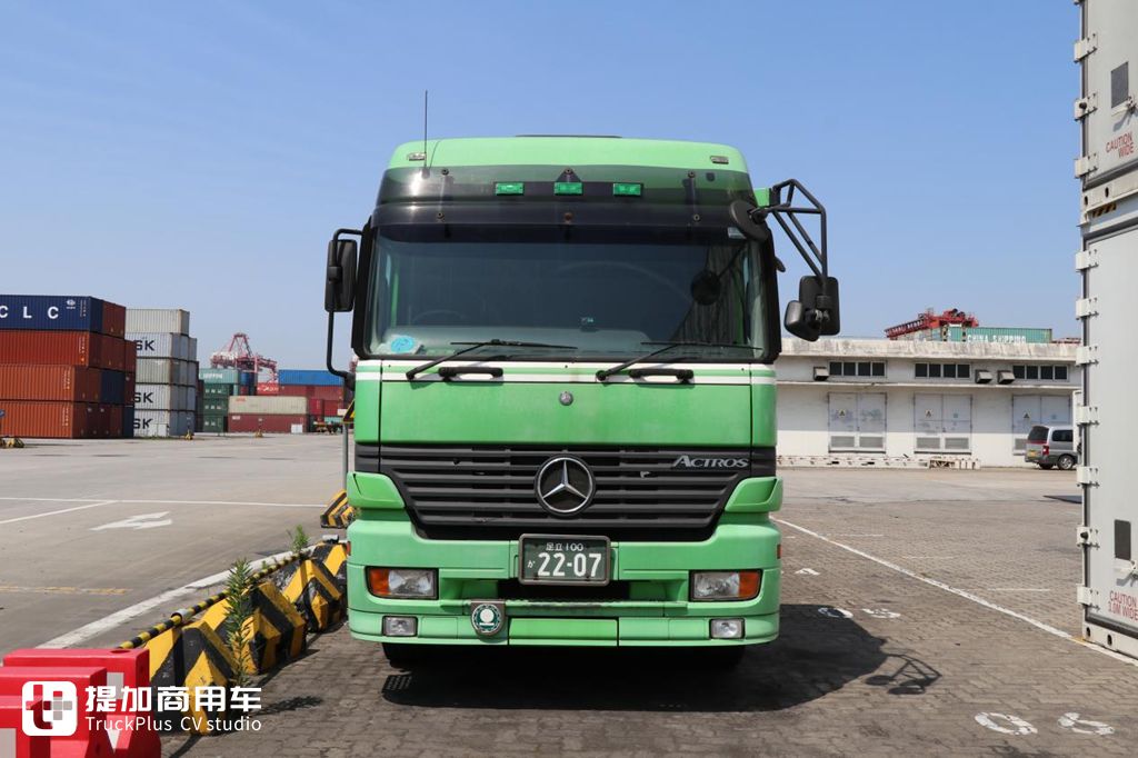 年后首发我们看点不一样的卡车,港口拍老车,配置大不同还挂着日本牌照? - 第16张 - 提加商用车网 年后首发我们看点不一样的卡车,港口拍老车,配置大不同还挂着日本牌照? - 第16张
