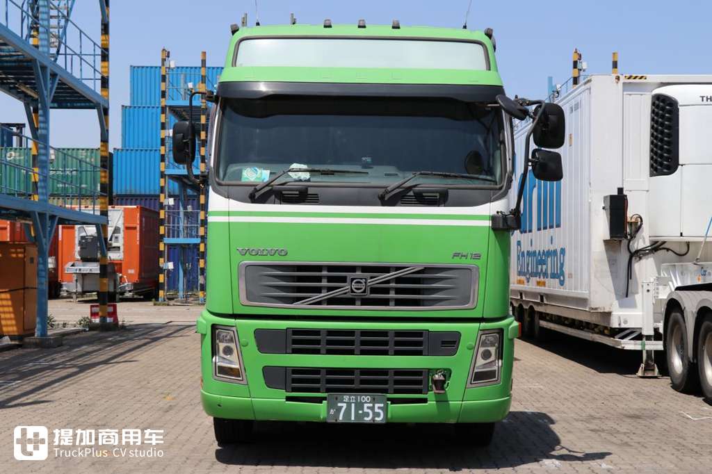 年后首发我们看点不一样的卡车,港口拍老车,配置大不同还挂着日本牌照? - 第3张 - 提加商用车网 年后首发我们看点不一样的卡车,港口拍老车,配置大不同还挂着日本牌照? - 第3张