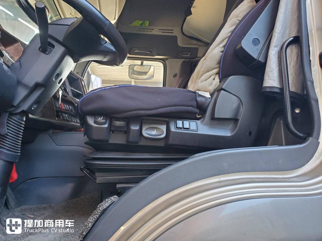 刘金鹏:庆铃五十铃巨咖限量版有里有面 不负百年五十铃盛名 - 第6张 - 提加商用车网 刘金鹏:庆铃五十铃巨咖限量版有里有面 不负百年五十铃盛名 - 第6张