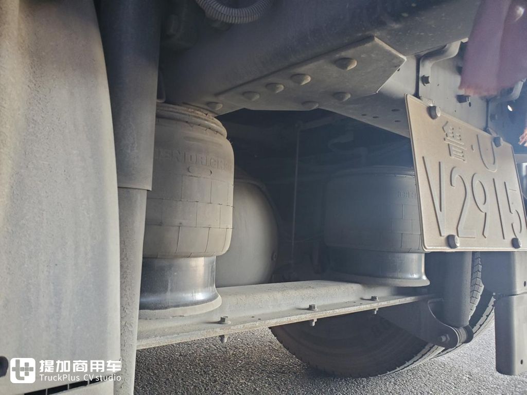 刘金鹏:庆铃五十铃巨咖限量版有里有面 不负百年五十铃盛名 - 第8张 - 提加商用车网 刘金鹏:庆铃五十铃巨咖限量版有里有面 不负百年五十铃盛名 - 第8张