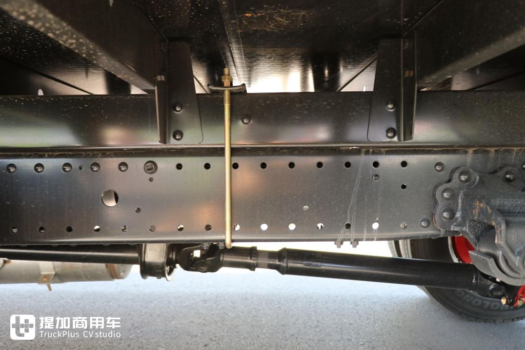 高效物流时代到来,什么样的配置能满足要求?这辆东风多利卡超能堪称标杆 - 第8张 - 提加商用车网 高效物流时代到来,什么样的配置能满足要求?这辆东风多利卡超能堪称标杆 - 第8张