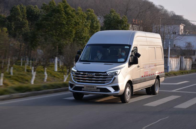 “节油典范 可靠伙伴”,深度试驾全新江淮星锐和星锐新5系 - 第4张 - 提加商用车网 “节油典范 可靠伙伴”,深度试驾全新江淮星锐和星锐新5系 - 第4张