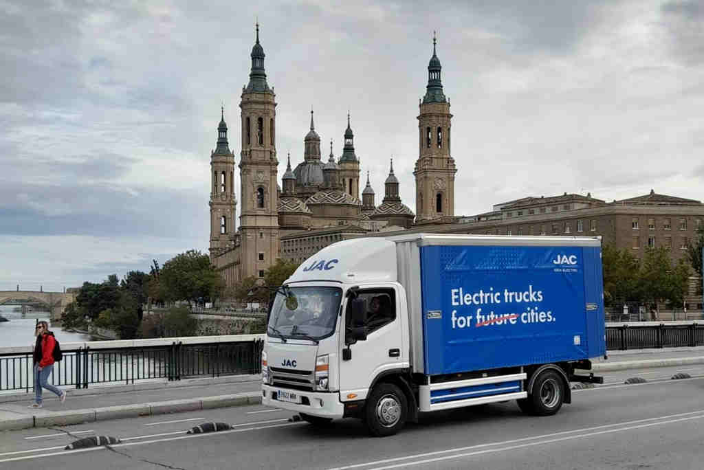 国际帅铃启航欧洲!江淮1卡帅铃100台纯电动轻卡交付法国西班牙! - 第3张 - 提加商用车网 国际帅铃启航欧洲!江淮1卡帅铃100台纯电动轻卡交付法国西班牙! - 第3张