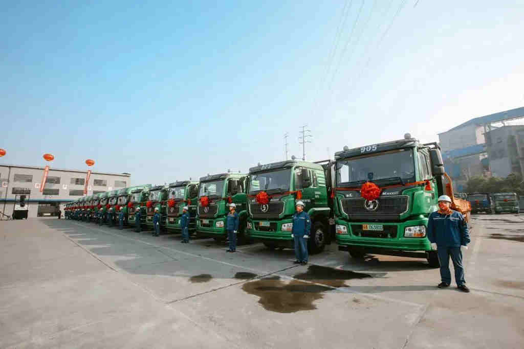 新能源重卡接续批量交付,陕汽重卡昂首赢战开门红! - 第4张 - 提加商用车网 新能源重卡接续批量交付,陕汽重卡昂首赢战开门红! - 第4张