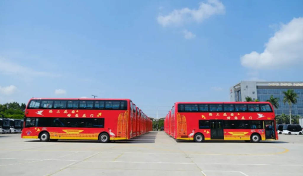 金时不忘旧事 | 金龙公交不负重托,为城市美好出行不断蓄力 - 第6张 - 提加商用车网 金时不忘旧事 | 金龙公交不负重托,为城市美好出行不断蓄力 - 第6张