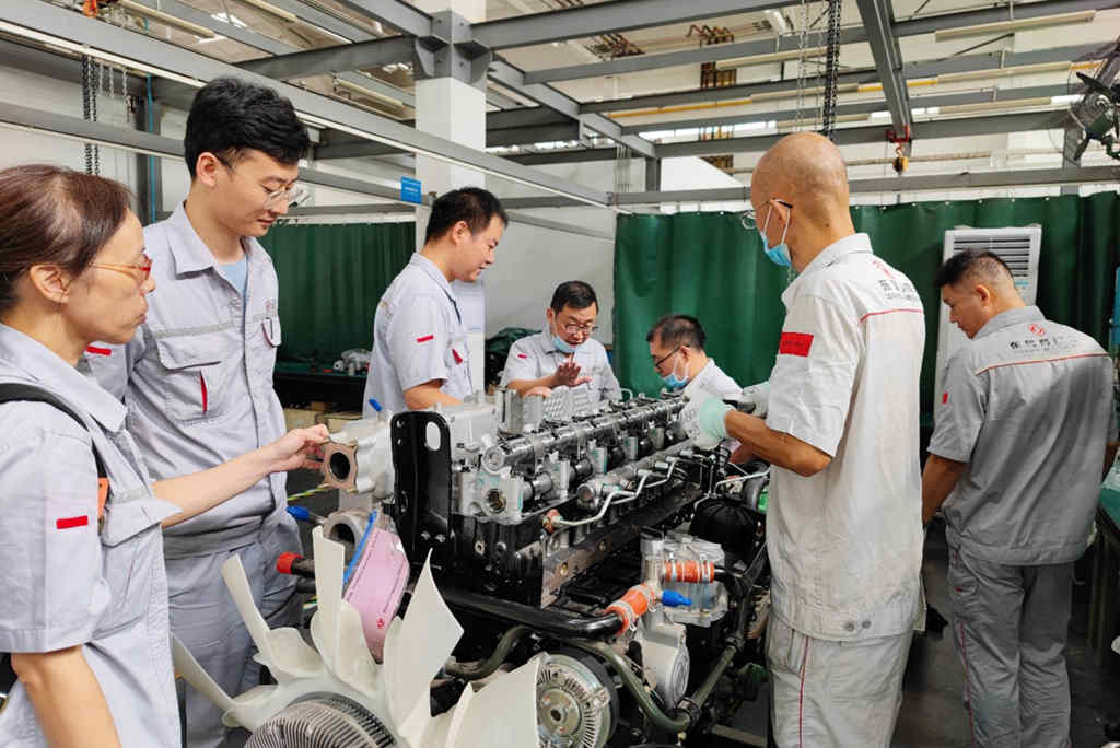 强效攻坚高功率缸内制动,东风商用车用“东风速度”提速高效安全运营